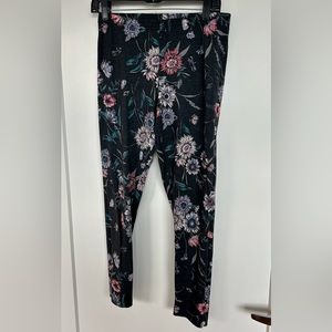 Old Navy floral leggings, size large